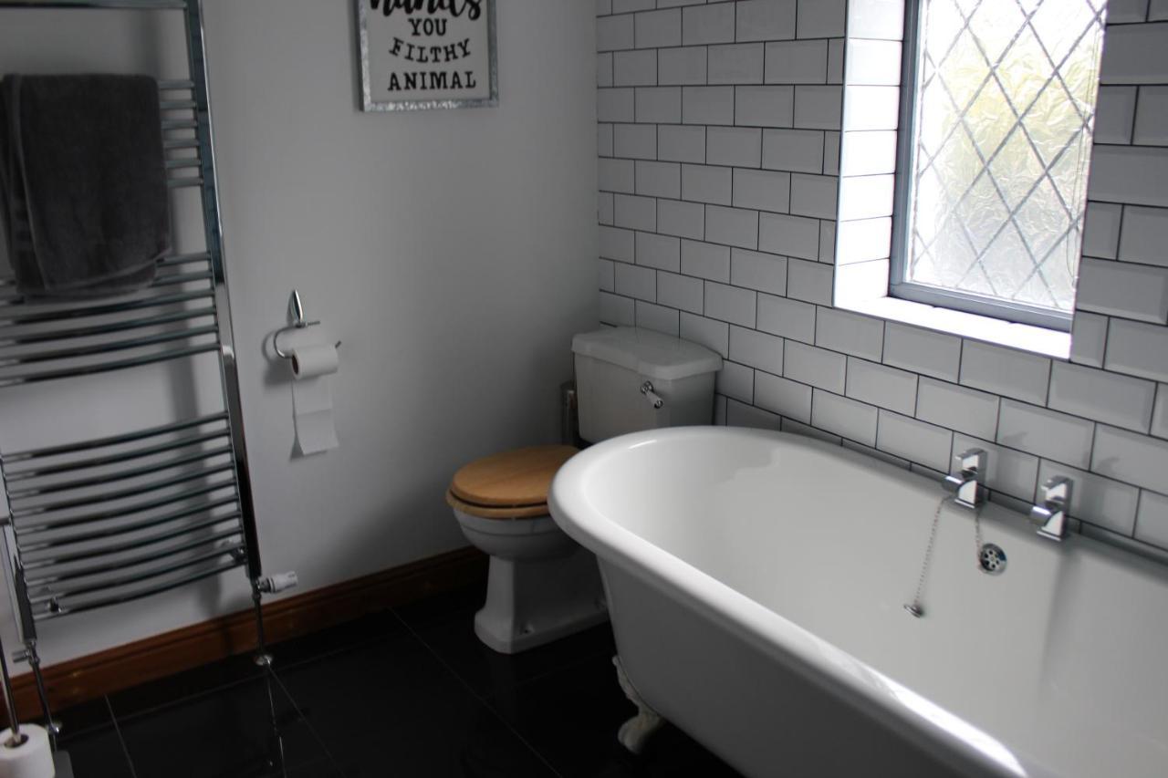 Modern Spacious House - Sleeps 16, Free Parking, Sun Terrace Nuneaton Dış mekan fotoğraf