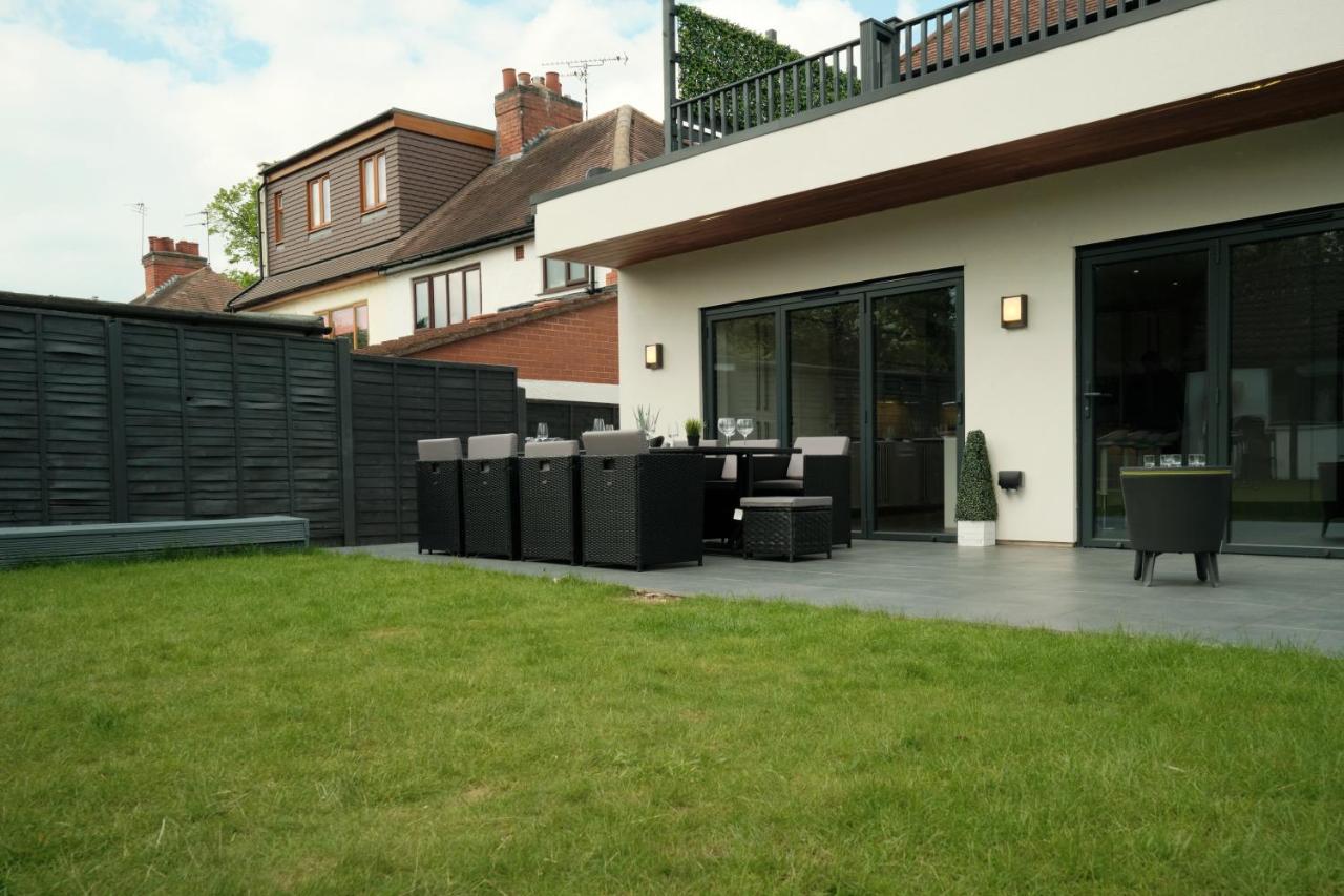 Modern Spacious House - Sleeps 16, Free Parking, Sun Terrace Nuneaton Dış mekan fotoğraf